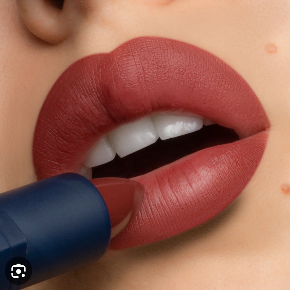 NEW KAB cream lipstick